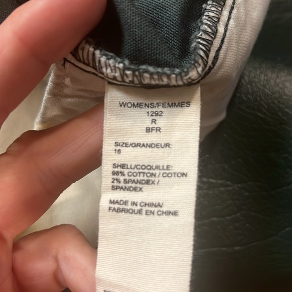 Ladies Green Woolrich Pants - Picture 8 of 9